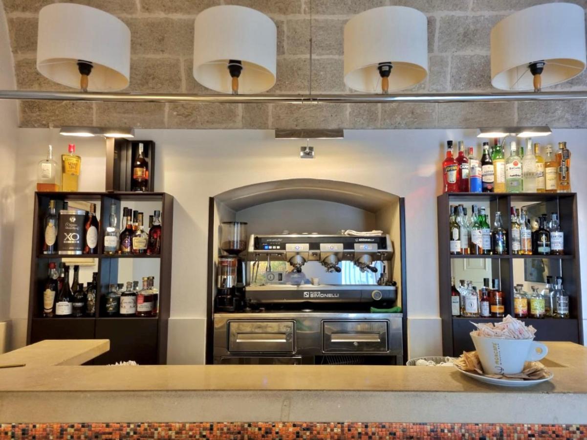 Hotel Saraceno Al Faro Taranto Exterior photo