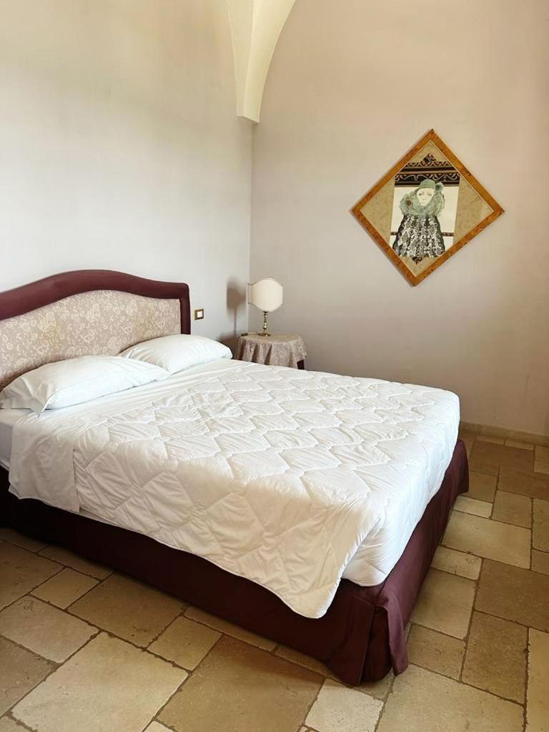 Hotel Saraceno Al Faro Taranto Exterior photo