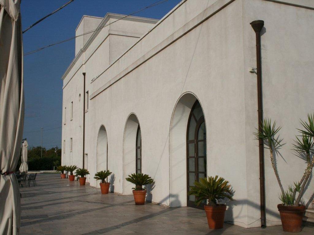 Hotel Saraceno Al Faro Taranto Exterior photo