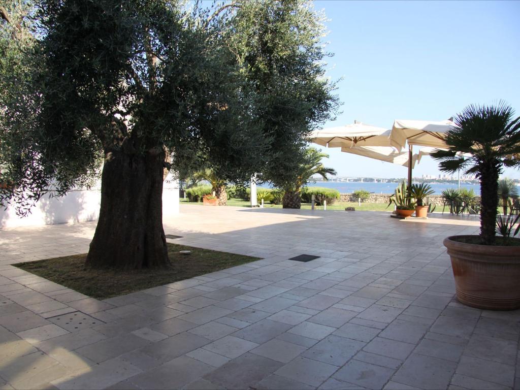 Hotel Saraceno Al Faro Taranto Exterior photo