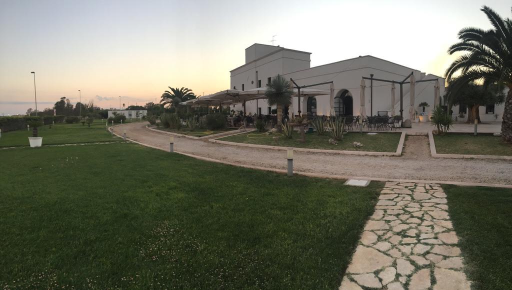 Hotel Saraceno Al Faro Taranto Exterior photo